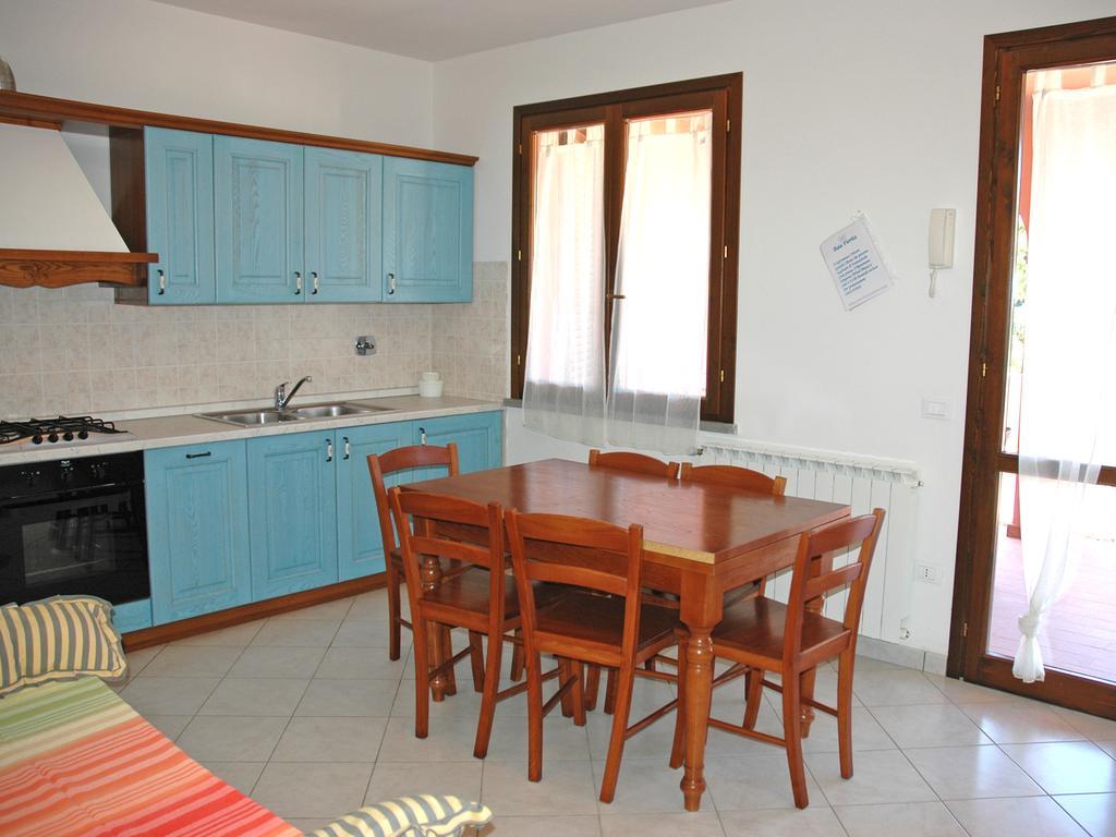 Apartamento Baia Fiorita Porto Azzurro Exterior foto