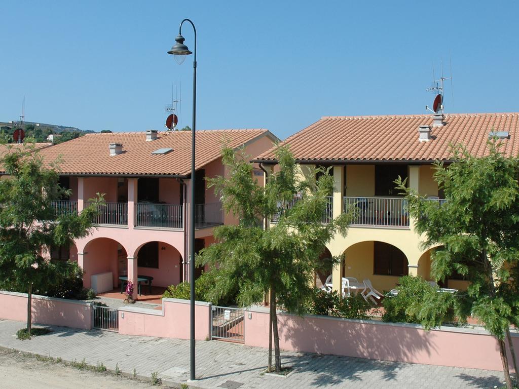 Apartamento Baia Fiorita Porto Azzurro Exterior foto