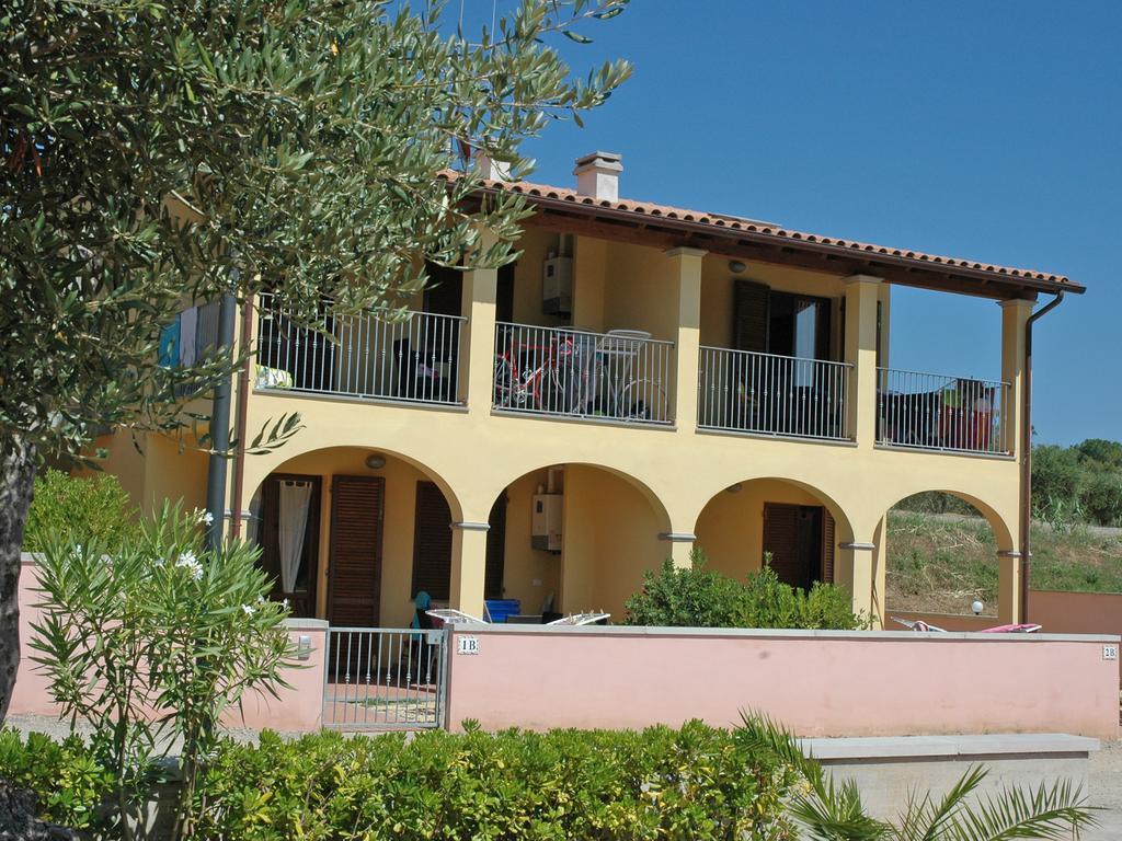 Apartamento Baia Fiorita Porto Azzurro Exterior foto