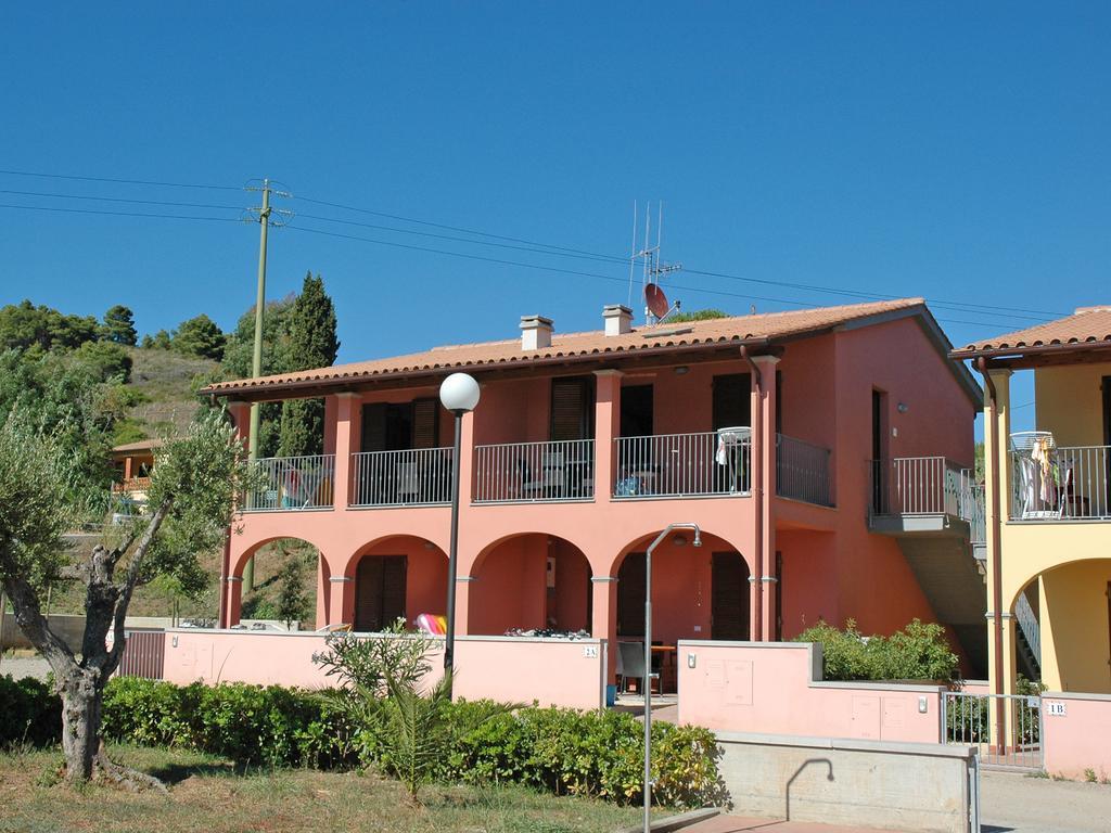 Apartamento Baia Fiorita Porto Azzurro Exterior foto