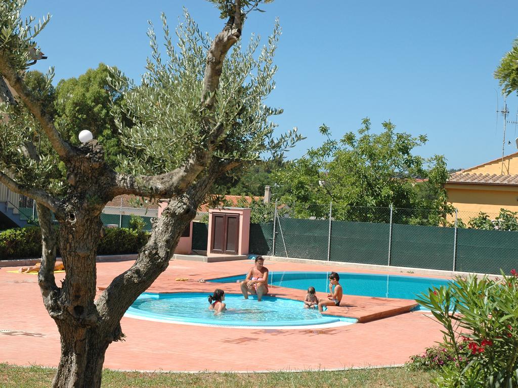 Apartamento Baia Fiorita Porto Azzurro Exterior foto